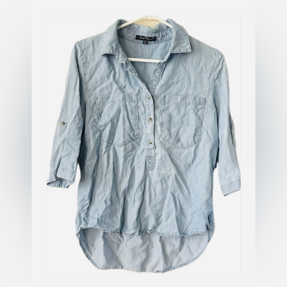 🌻3/$18 Velvet Heart Denim Blue Shirt